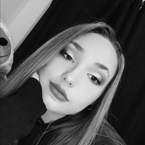 Meet your Posher, Kelsey